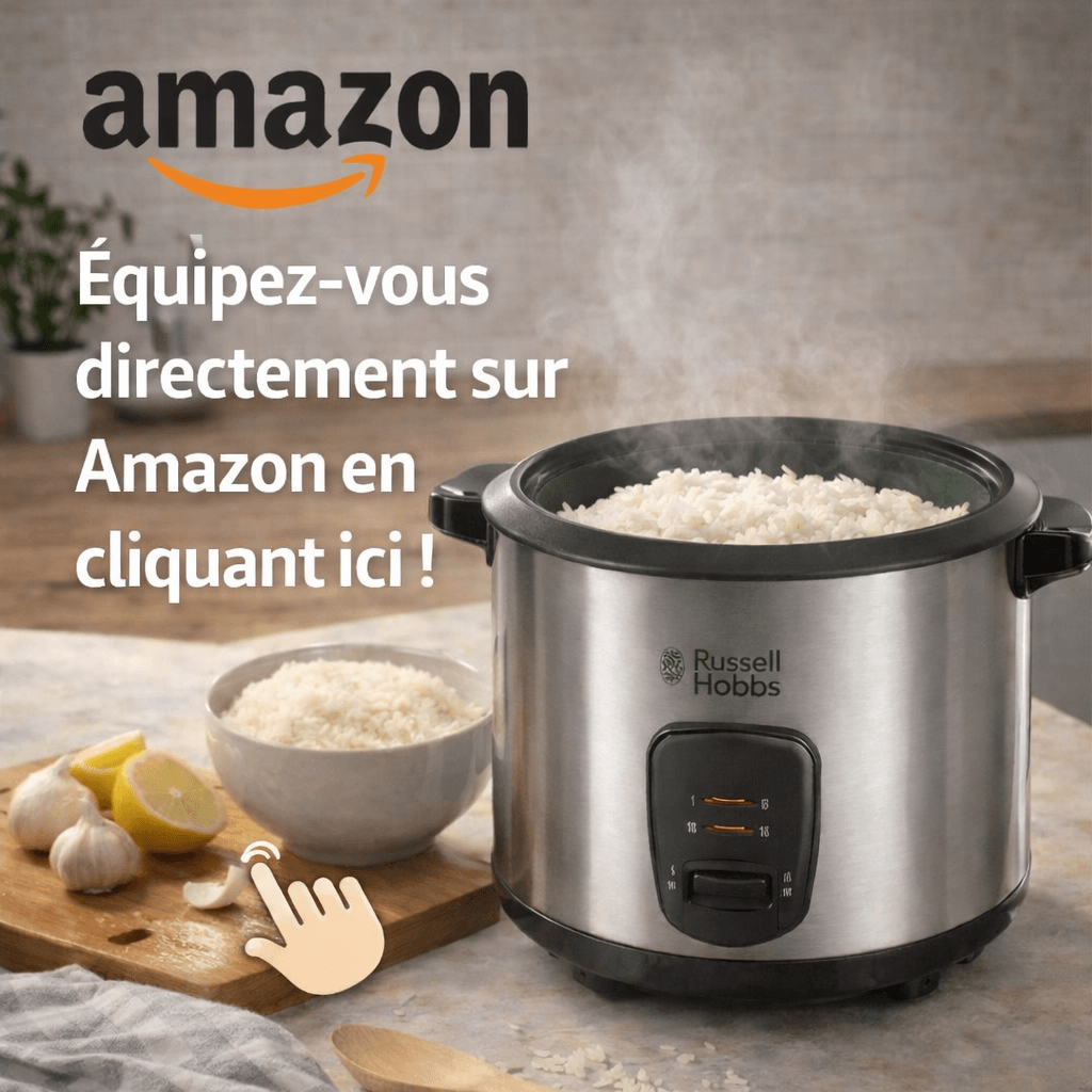 cuiseur à riz en inox, couvercle ouvert avec riz blanc fumant sur un plan de travail achetable sur Amazon en un clic